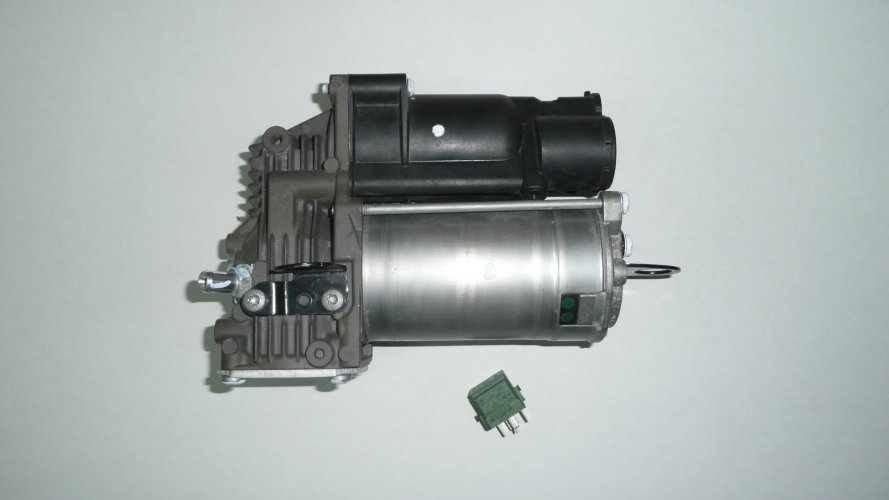 Восстановленный компрессор пневмоподвески Mercedes 164 ML\GL